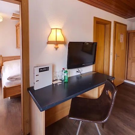 The Larix Ski-in Ski-out Отель 3*