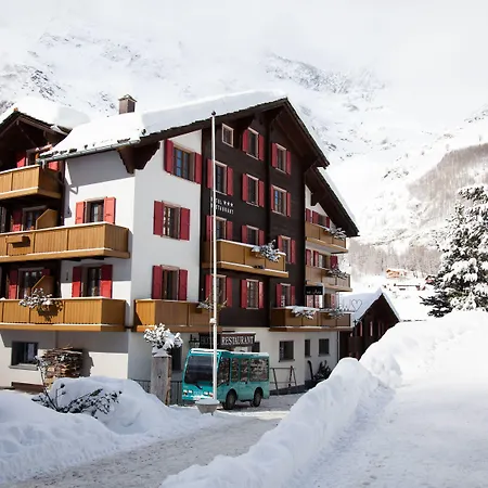 ホテル The Larix Ski-in Ski-out 3*