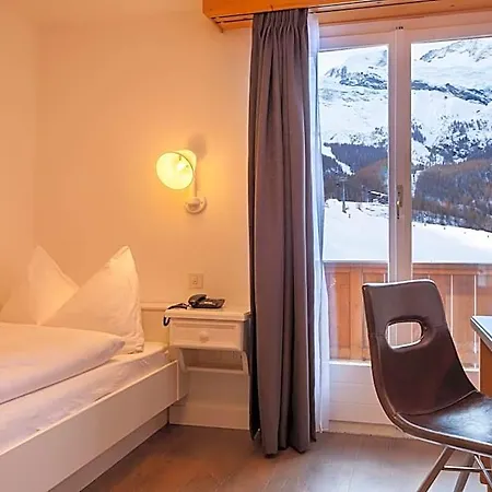 Hotel The Larix Ski-in Ski-out 3*