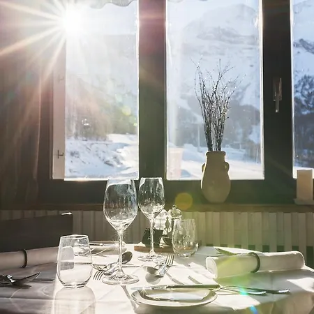 The Larix Ski-in Ski-out 3* Saas-Fee