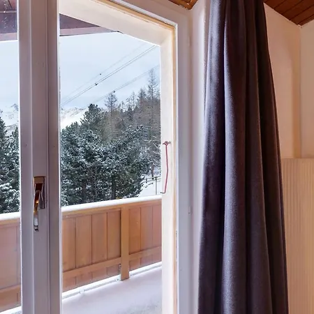 The Larix Ski-in Ski-out 3*