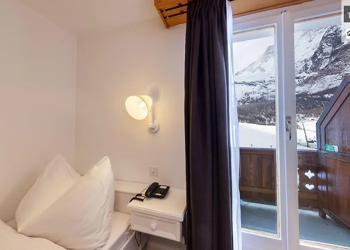 Hotel The Larix Ski-in Ski-out 3*