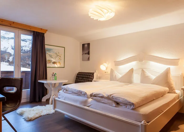 Hotel The Larix Ski-in Ski-out