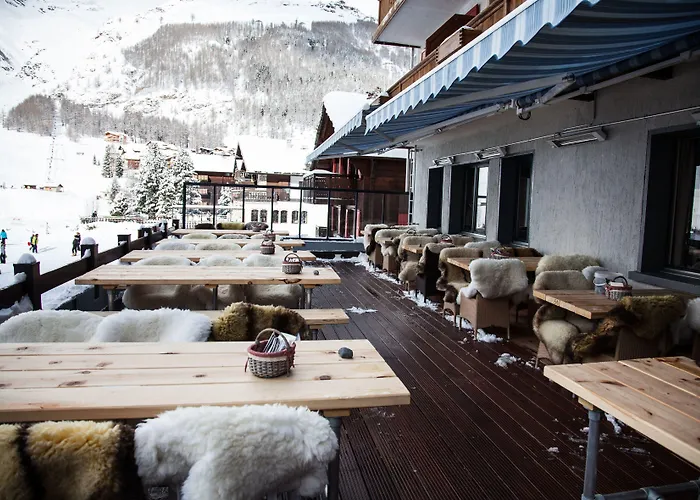 The Larix Ski-in Ski-out 3*