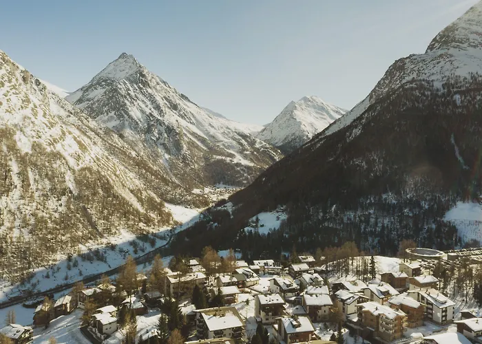 The Larix Ski-in Ski-out Hotel 3*