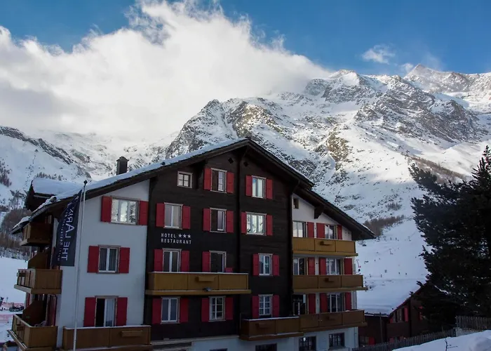 Hotel The Larix Ski-in Ski-out