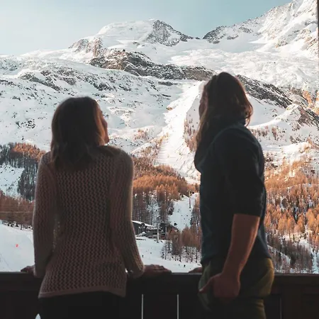 فندق The Larix Ski-in Ski-out Saas Fee