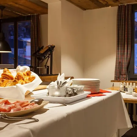 The Larix Ski-in Ski-out 3*