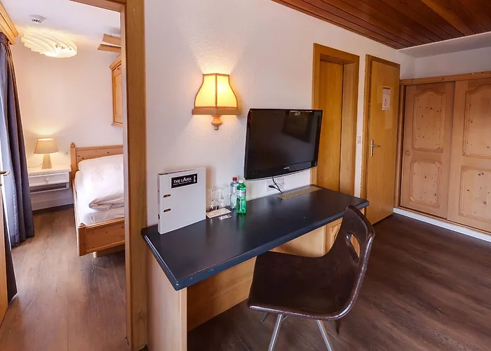 The Larix Ski-in Ski-out Szálloda 3*