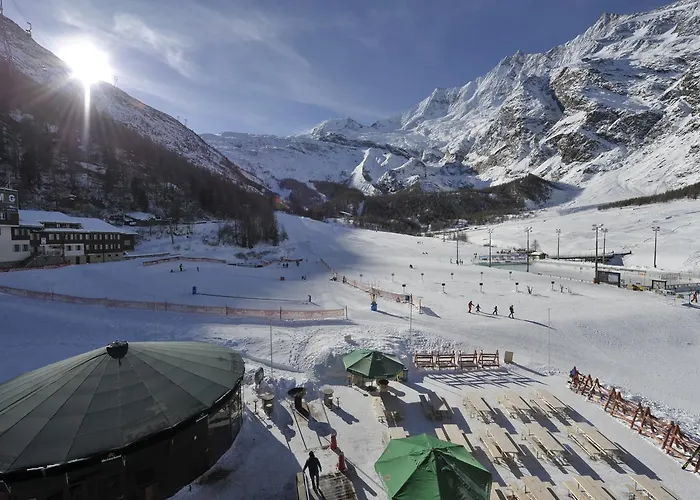 The Larix Ski-in Ski-out 3* Saas Fee