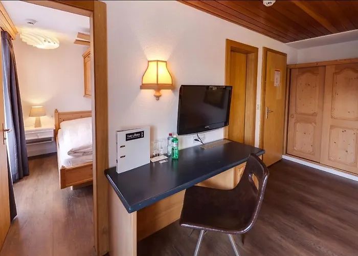 The Larix Ski-in Ski-out Szálloda 3*