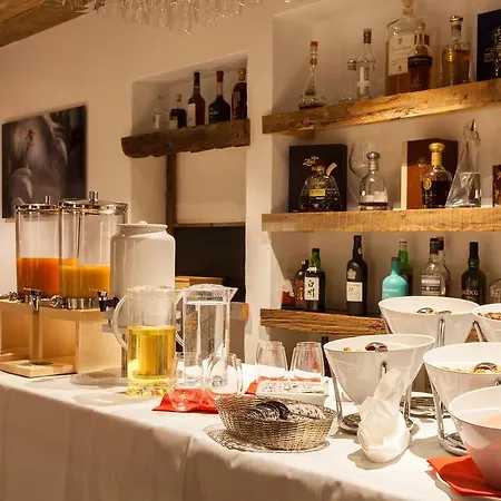 The Larix Ski-in Ski-out 3* Saas Fee